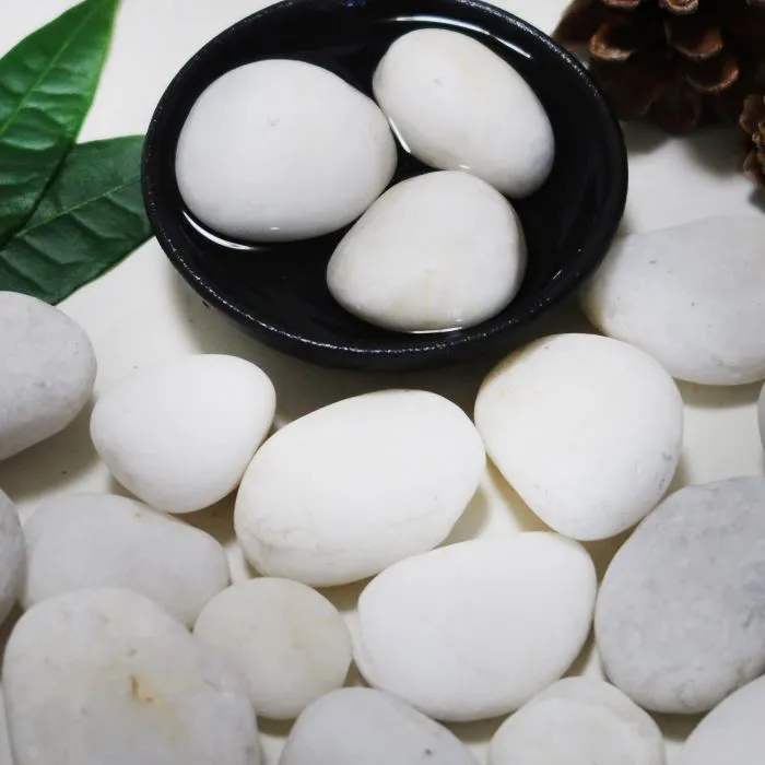 White Garden Landscaping Pebbles